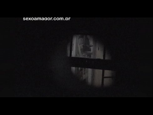 ❤️ Блонди ба таври махфӣ аз ҷониби як сайёҳи ҳамсоя, ки паси хиштҳои холӣ пинҳон шудааст, сабт мешавад ️❌ Суперпорно дар мо tg.sexafinkarasskaz.ru ❌❤