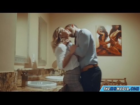 ❤️ Вақте ки як малламуй busty шумо дар як ҳоҷатхона ҷамъиятӣ seduces ️❌ Суперпорно дар мо tg.sexafinkarasskaz.ru ❌❤